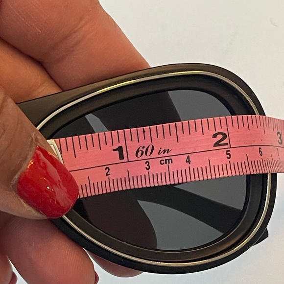 Black & Silver Aviator Style Sunglasses - Picture 11 of 11